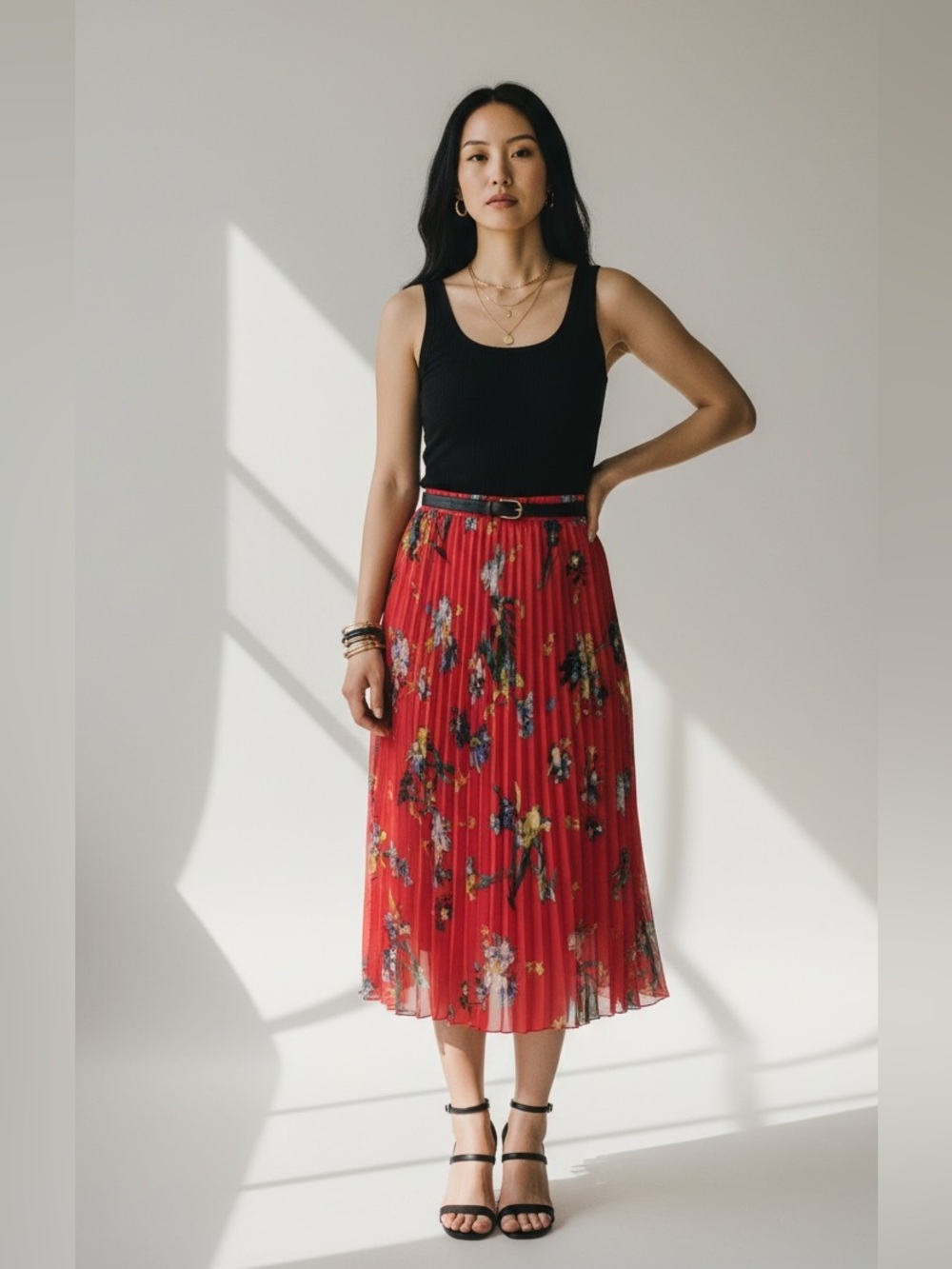 Vince Camuto Red Floral Pleated Midi Skirt M